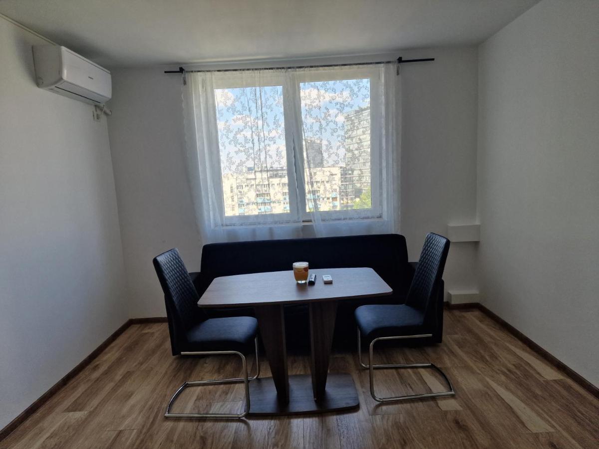 Apartament Garii De Nord Bucharest Exterior photo